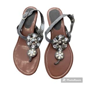 Cloud Walkers by Avenue Black Beaded Thong Sandals
